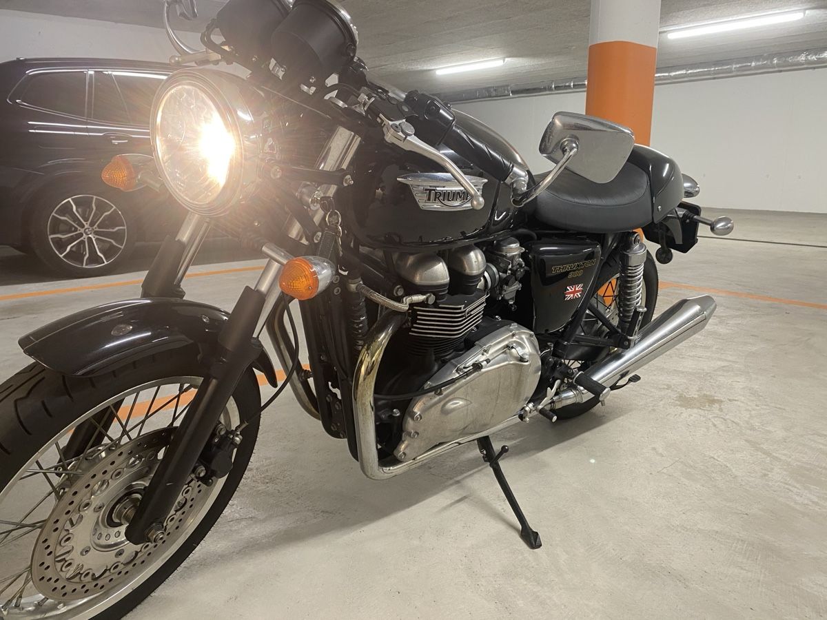 Triumph Altro: Triumph Thruxton 900 – Usato da Waltenschwil venduto da Unchart11 1