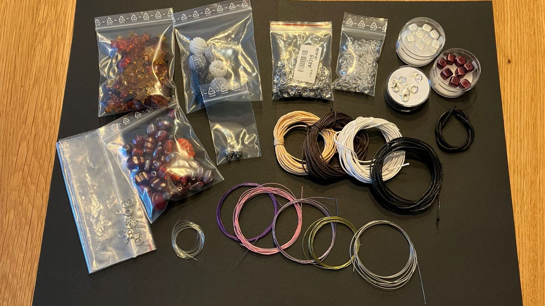 Kits de loisir créatif: Bastelmaterial für Ketten oder sonstigeg – D'occasion à Neuendorf par Winter02