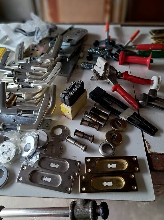 Ferramenta: Ferramenta per falegnami – Usato da Figino venduto da cau_pcd6