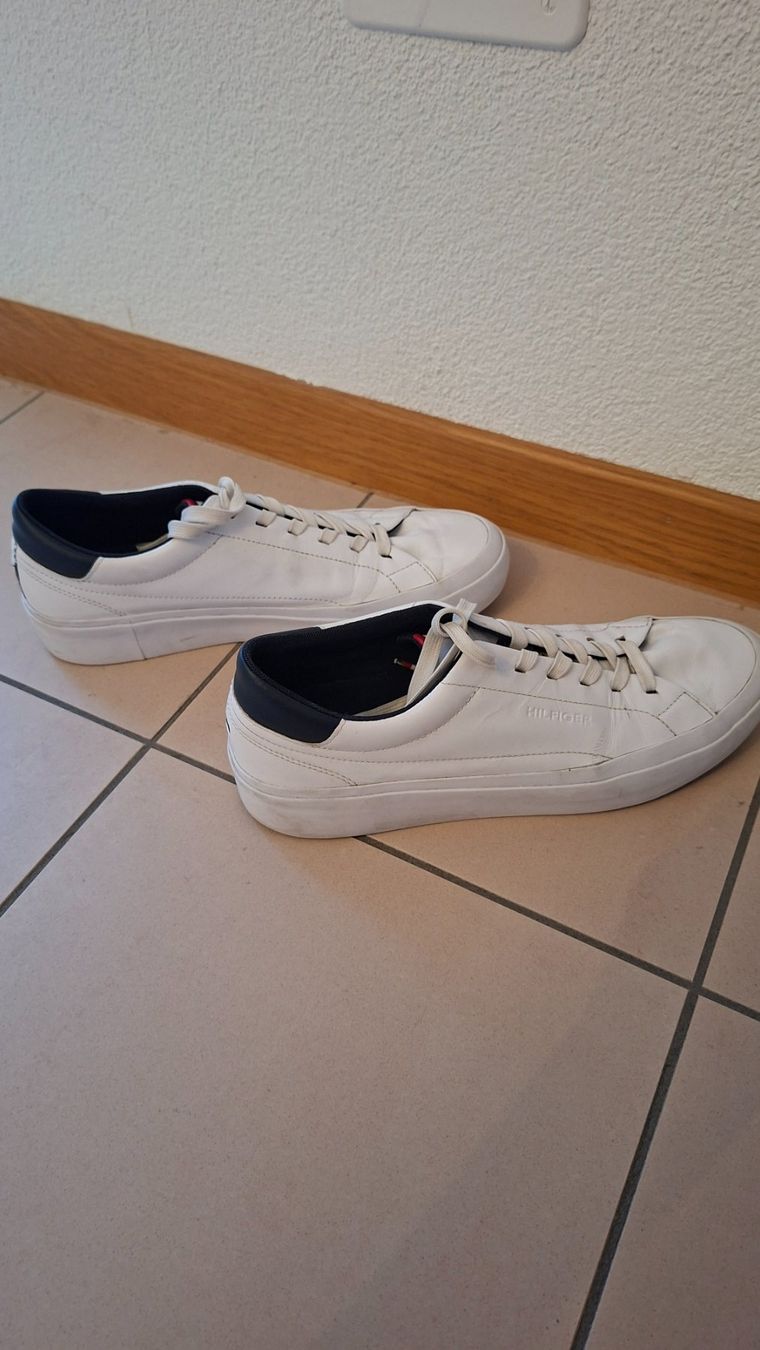 Tommy Hilfiger Scarpe da uomo: Scarpe Tommy Hilfiger – Usato da Genestrerio venduto da mor_fnw8 3