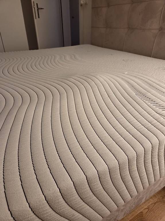 Betten: Hochwertiges Serta Boxspringbett – Gebraucht aus Belp von peppelino 2