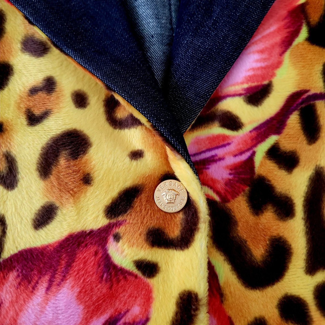 Versace Completi & Tailleur: Ensemble veste et jupe Versace Jeans Couture. – Usato da Neuchâtel venduto da wikit 7