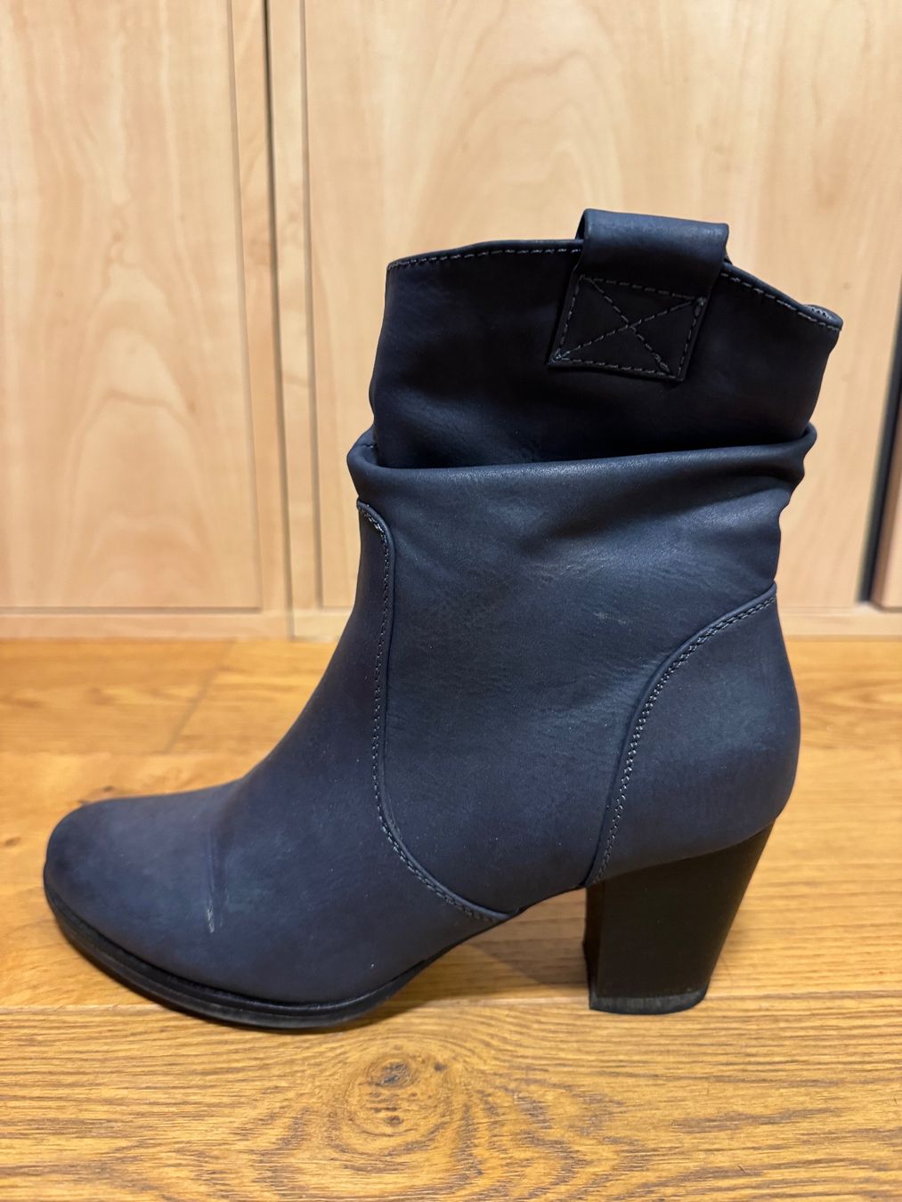 Scarpe da donna: Schuhe – Usato da Hildisrieden venduto da lau_hxg8 2