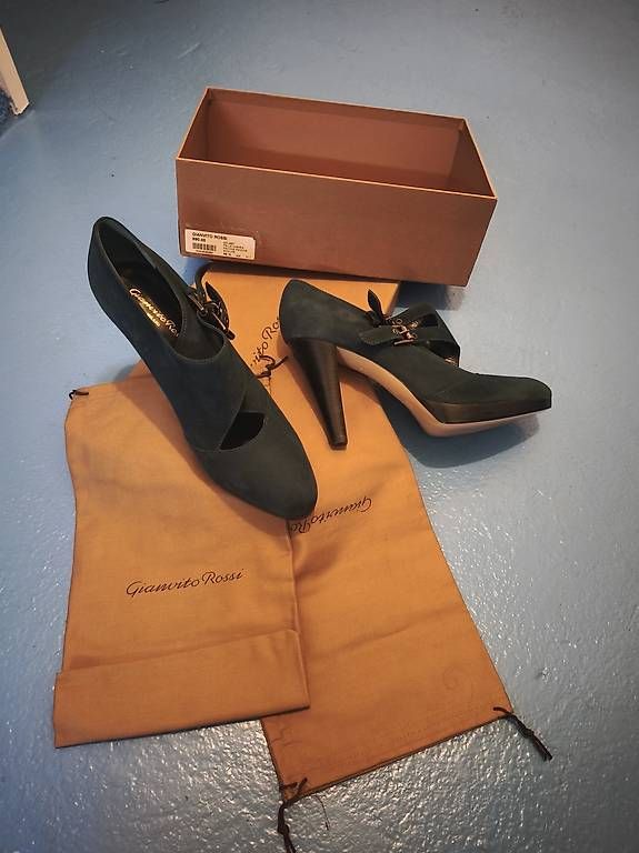 Scarpe da donna: Damen Schuhe Gianvito RossiGr. 40 – Usato da Stallikon venduto da Mavika
