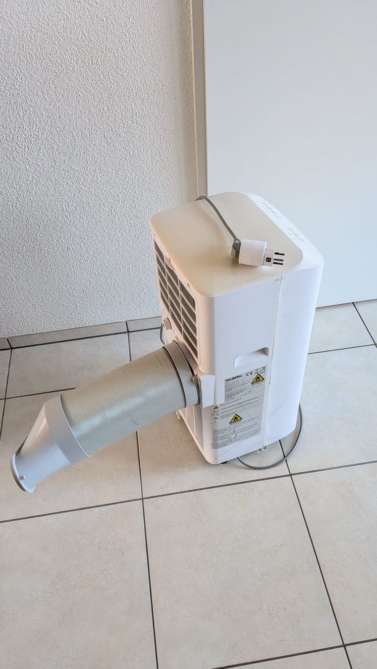 Klimageräte: Klimaanlage / air conditioner – Gebraucht aus Bonstetten von Johanne_Lamalle 2