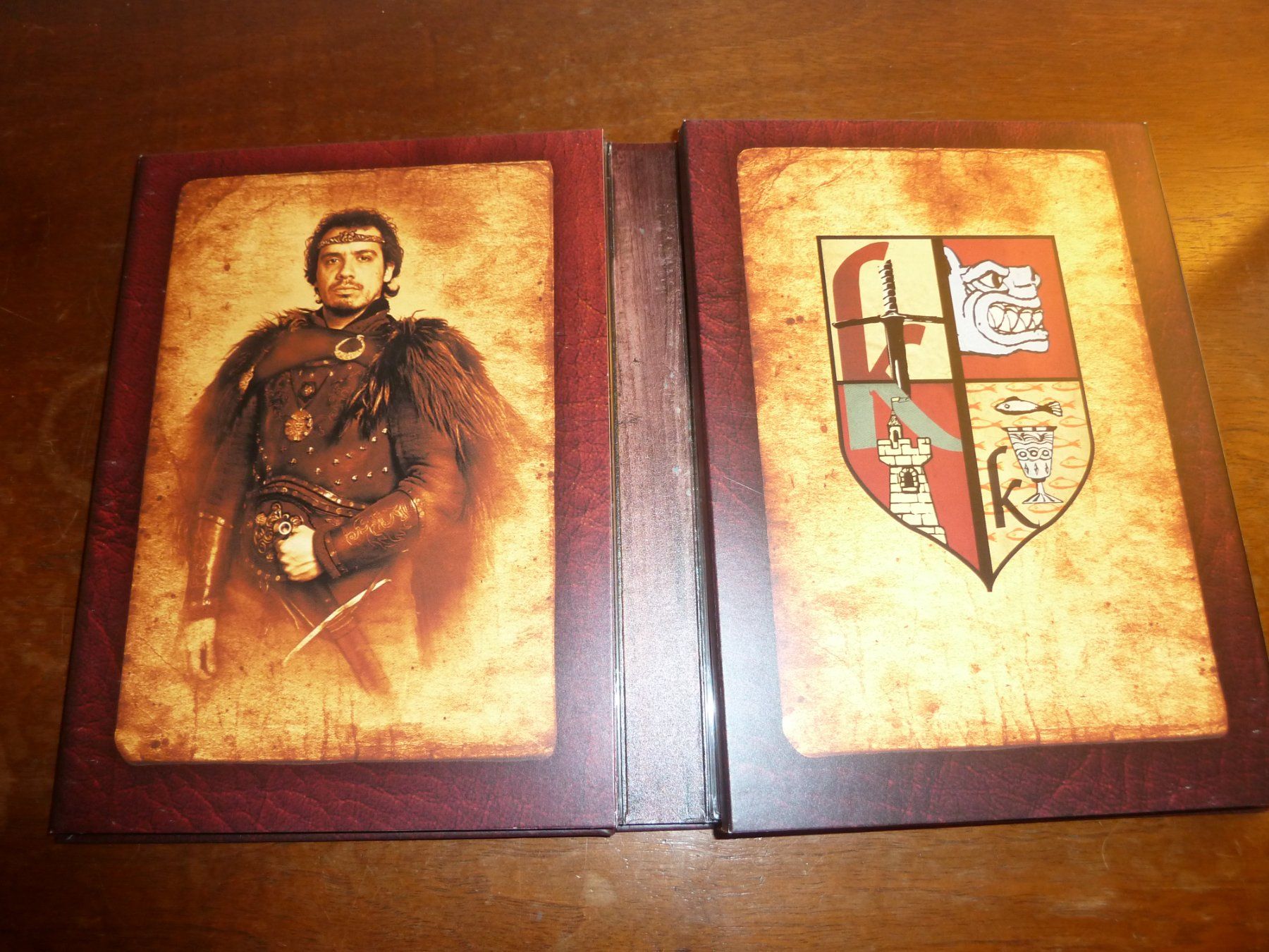 Alle DVDs: Kaamelott Livre 1 DVD – Gebraucht aus Biel/Bienne von alex-841 1