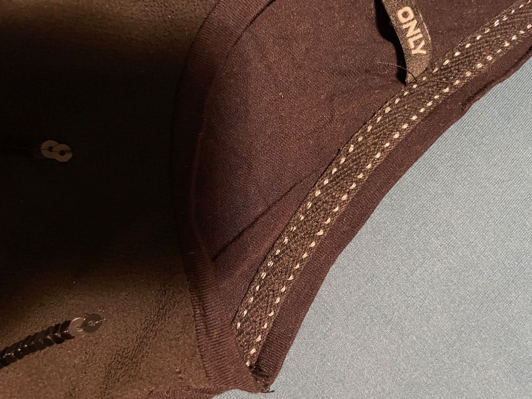 Only Tops: ONLY Shirt, schwarz, Grösse L – Gebraucht aus Bülach von bjoernbenny 4