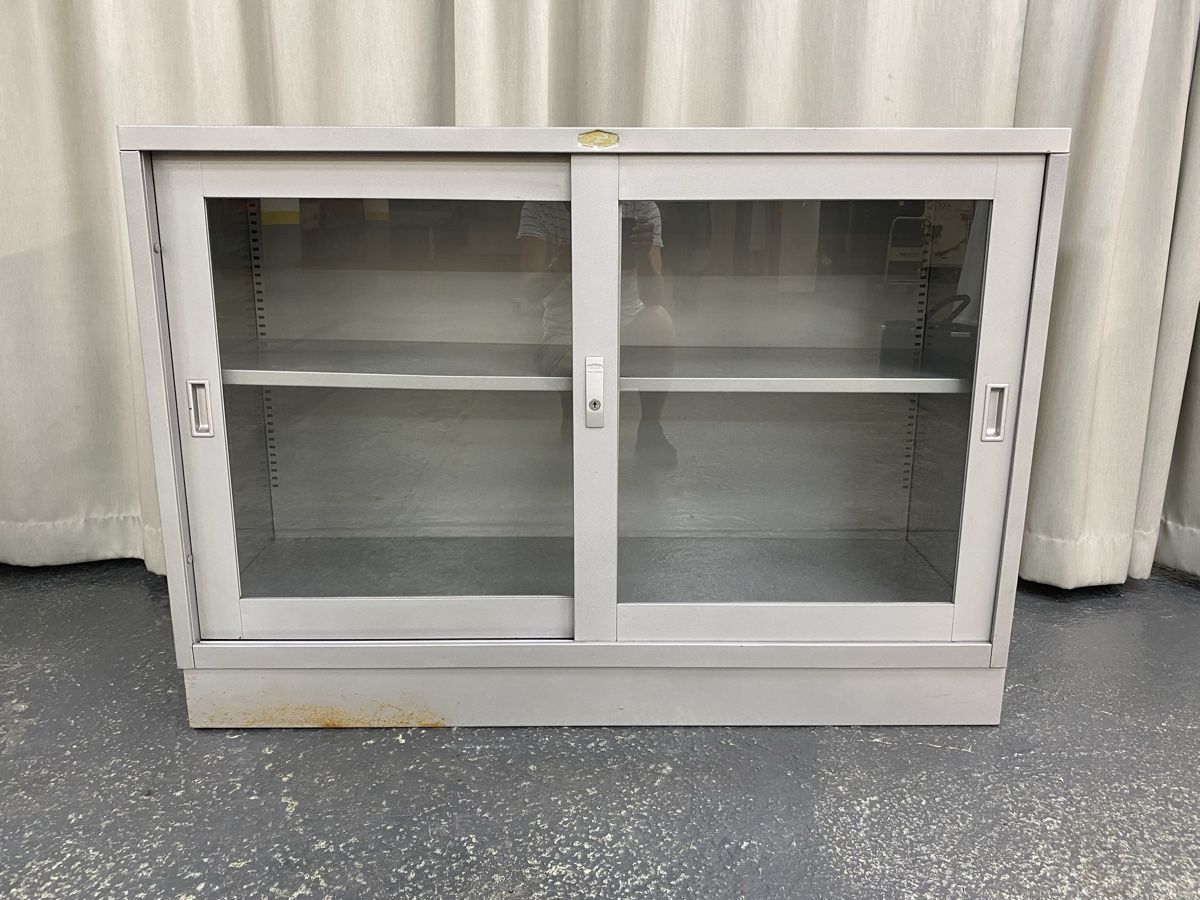 Vitrinen: Glasvitrine  – Gebraucht aus Hägglingen von Karin0802 2