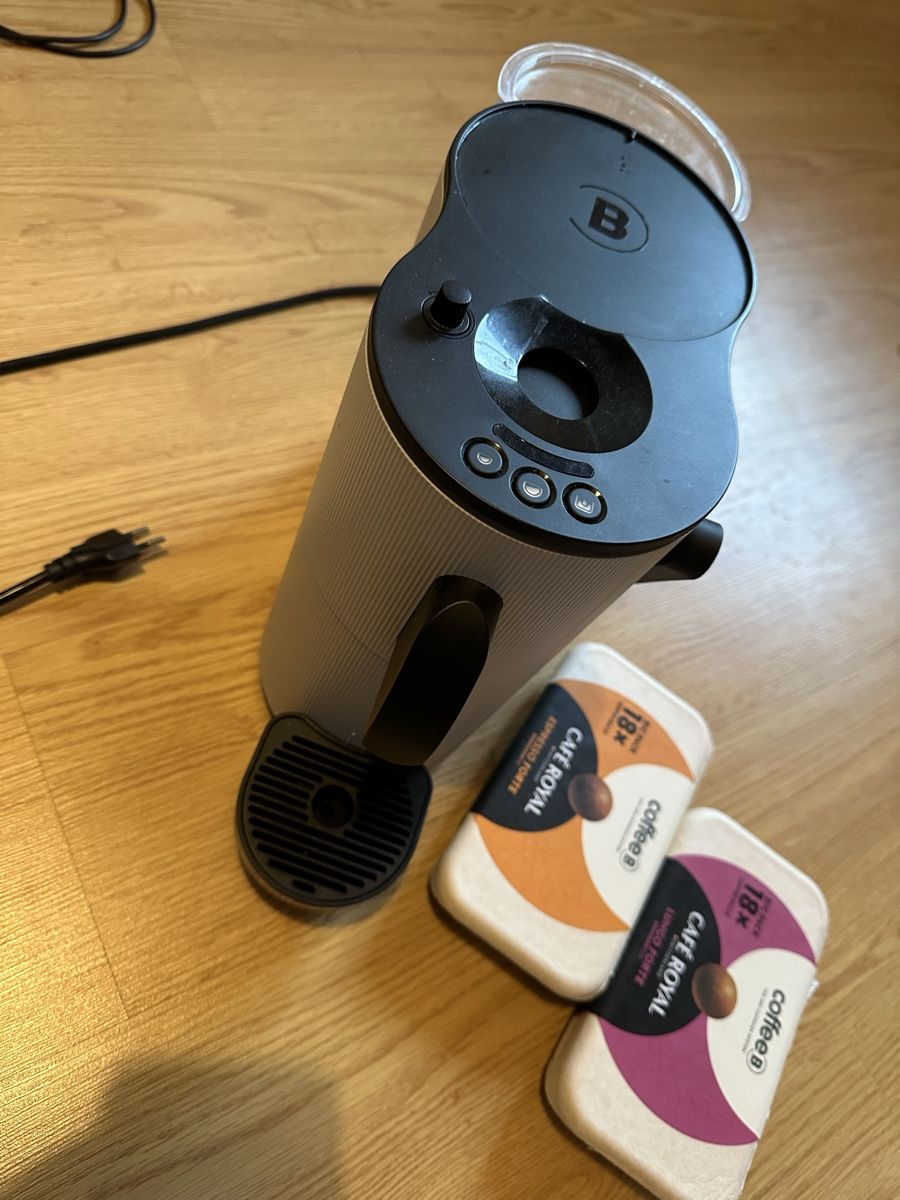 Coffee B Kaffeemaschinen & Espressomaschinen: Coffee B Maschine mit 32 Kugeln – Gebraucht aus Münsingen von Secondhand89