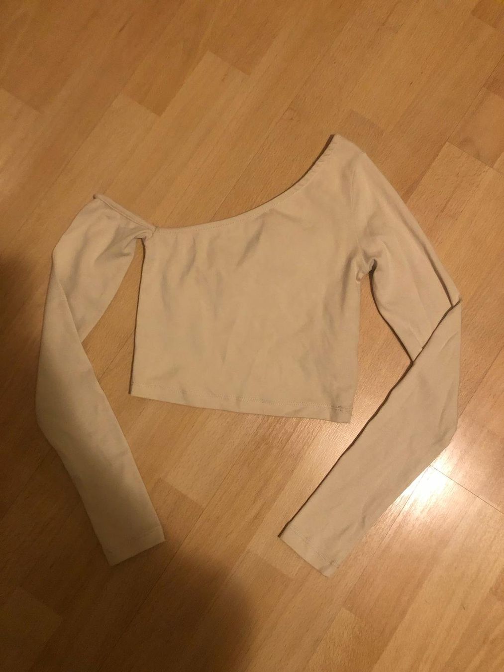 Stradivarius Top: Stradivarius Off-Shoulder Top xs – Nuovo (secondo la descrizione) da Safenwil venduto da ang_x8dm