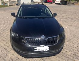 Skoda Octavia C 1.4 TSi Kombi schwarz-met 110PS
