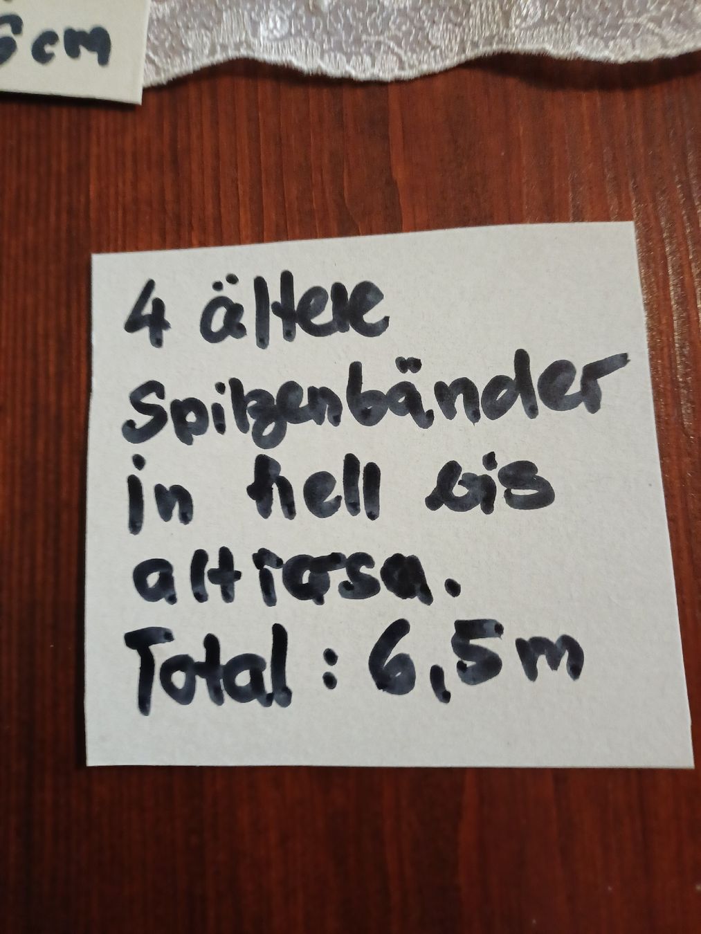 Tessuti: 4 ältere Stoff-Spitzen-Bänder in hell-bis altrosa. – Nuovo (secondo la descrizione) da Gächliwil venduto da lesidees 7