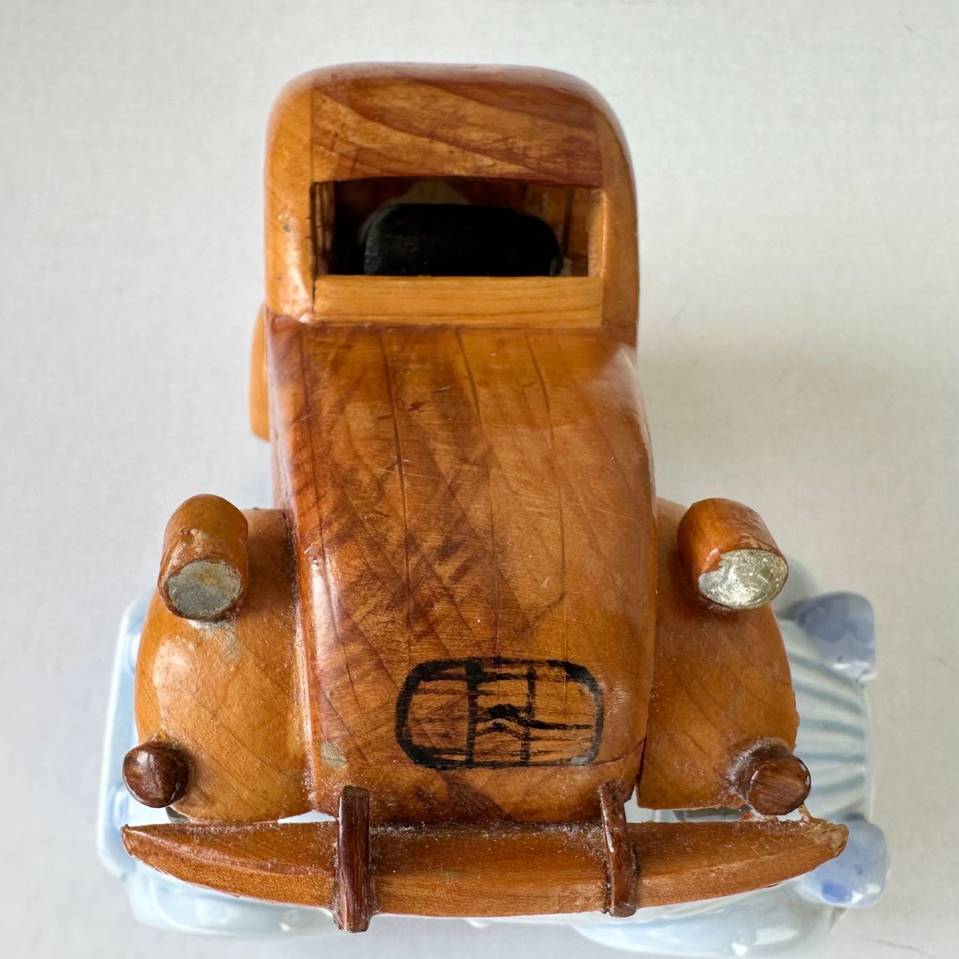 Citroën Modellini d'auto: Citroen 2CV aus Holz, Döschwo – Usato da Adligenswil venduto da e17s15 4