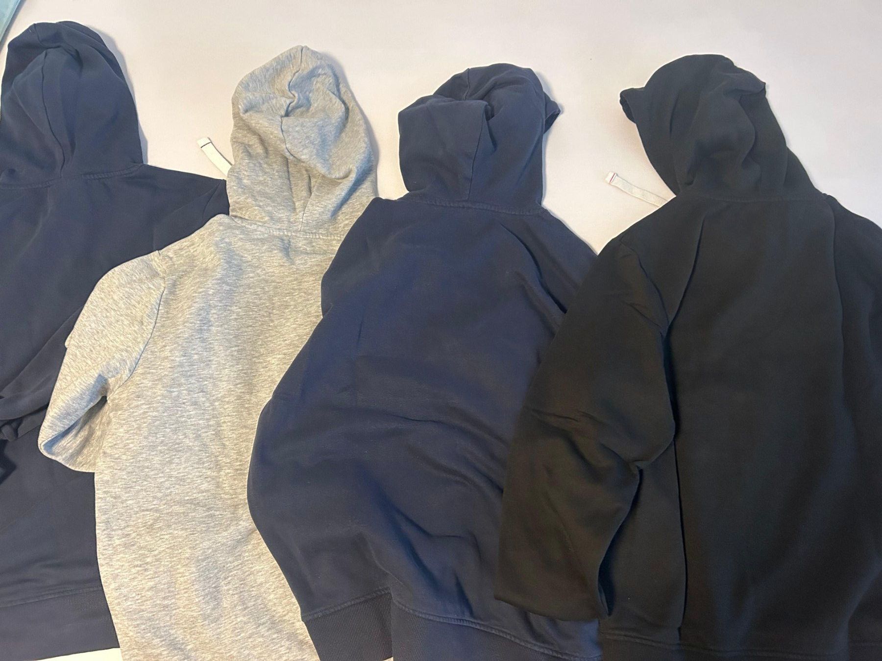 Jack & Jones Pullover & Sweatshirts: 4 Kapuzenpullis Jack&Jones Gr. M – Gebraucht aus Hildisrieden von Hildisrieden 4