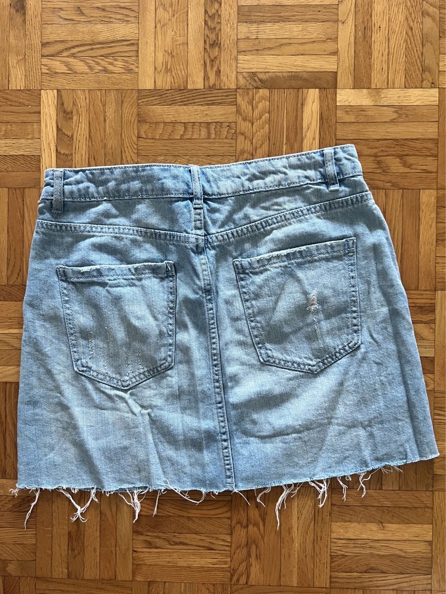Gonne: Jeans Minirock  Gr. 34 – Usato da Neuenhof venduto da UrbanBags 1