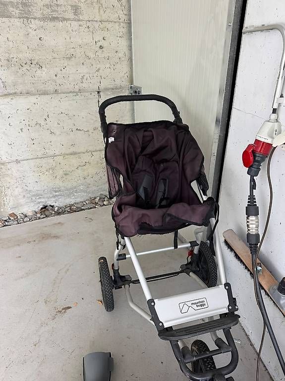 Kinderwagen: Passeggino Mountain Buggy gratis – Gebraucht aus Zürich von thi_d2v5