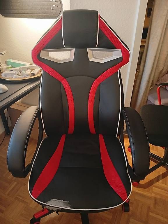 Sedie: Chaise Gaming Ergonomique - Noir et Rouge – Usato da Genève venduto da uto_r9th 1