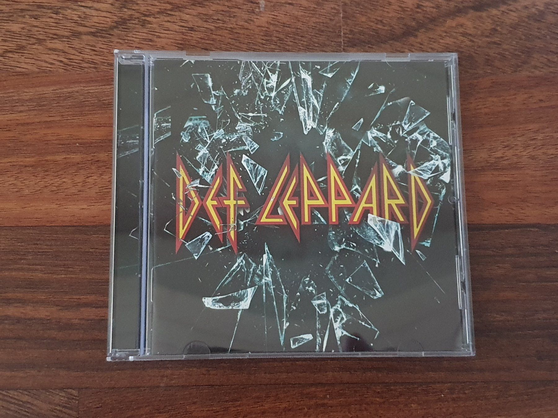 CD: Def Leppard - CD 2015 – Usato da Auenstein venduto da Trilos