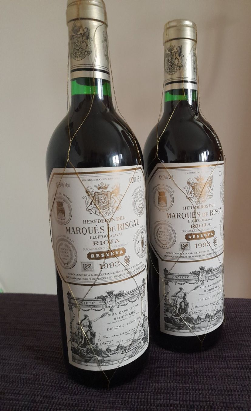 Rioja Vino: 2 Fl. 1993 Marques de Riscal Reserva, Rioja – Nuovo (secondo la descrizione) da Olten venduto da Sonntag.33