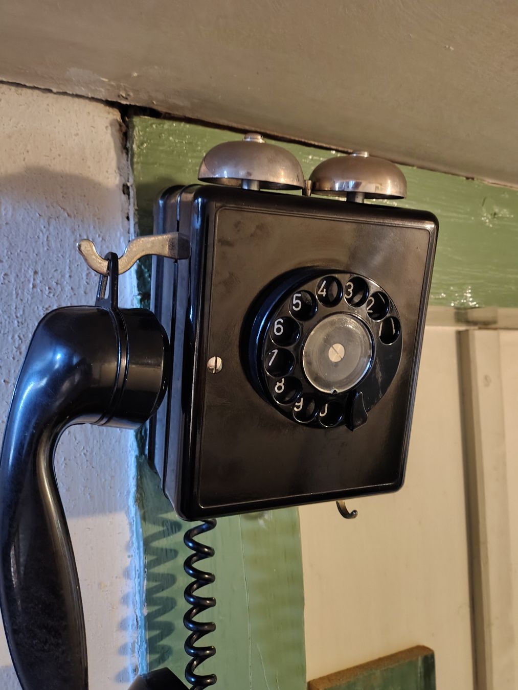 Telefoni: Antikes Wählscheiben Telefon – Usato da Hundwil venduto da Eglobi 1