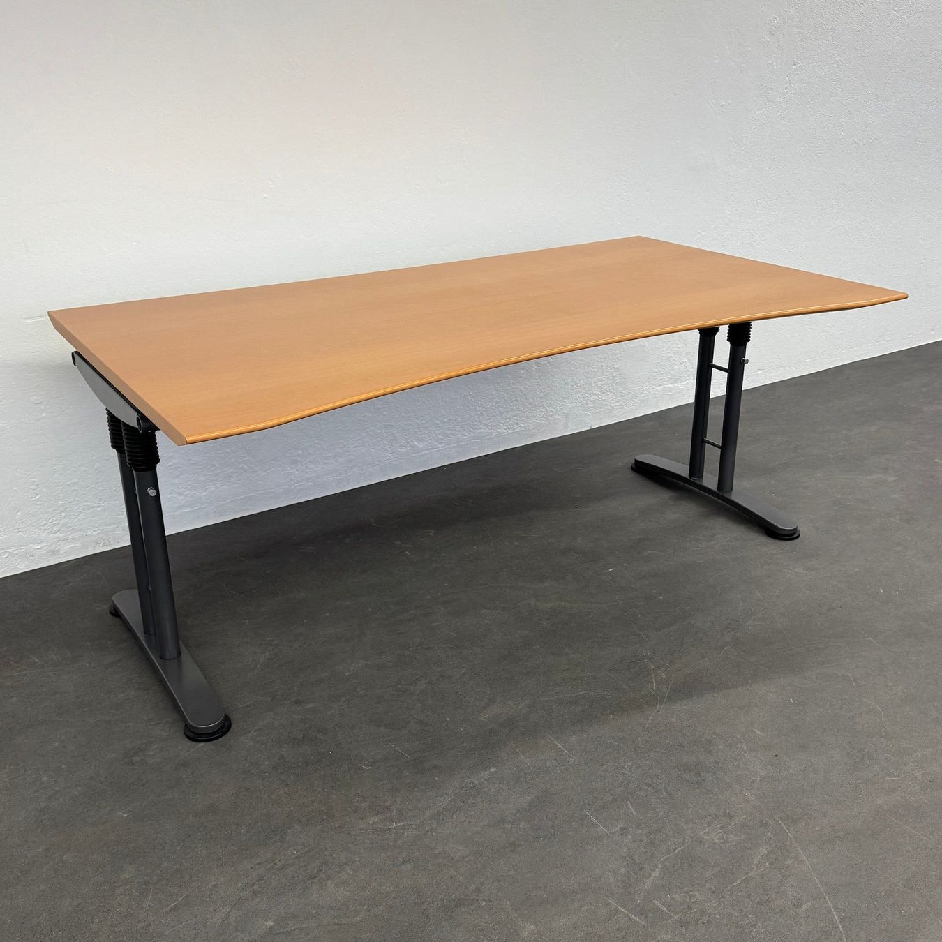 Scrivanie: Ergodata System Desk Schreibtisch Cosinus – Usato da Schönenwerd venduto da mcofficeshop 1