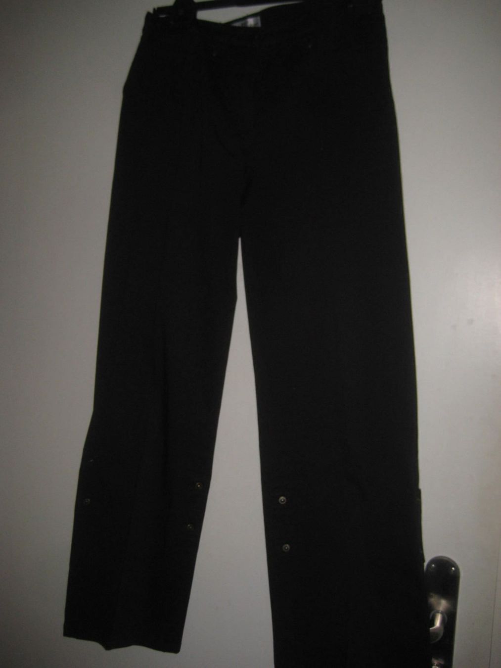 Pantalons: DAMEN HOSE – D'occasion à Uster par flocke1 1