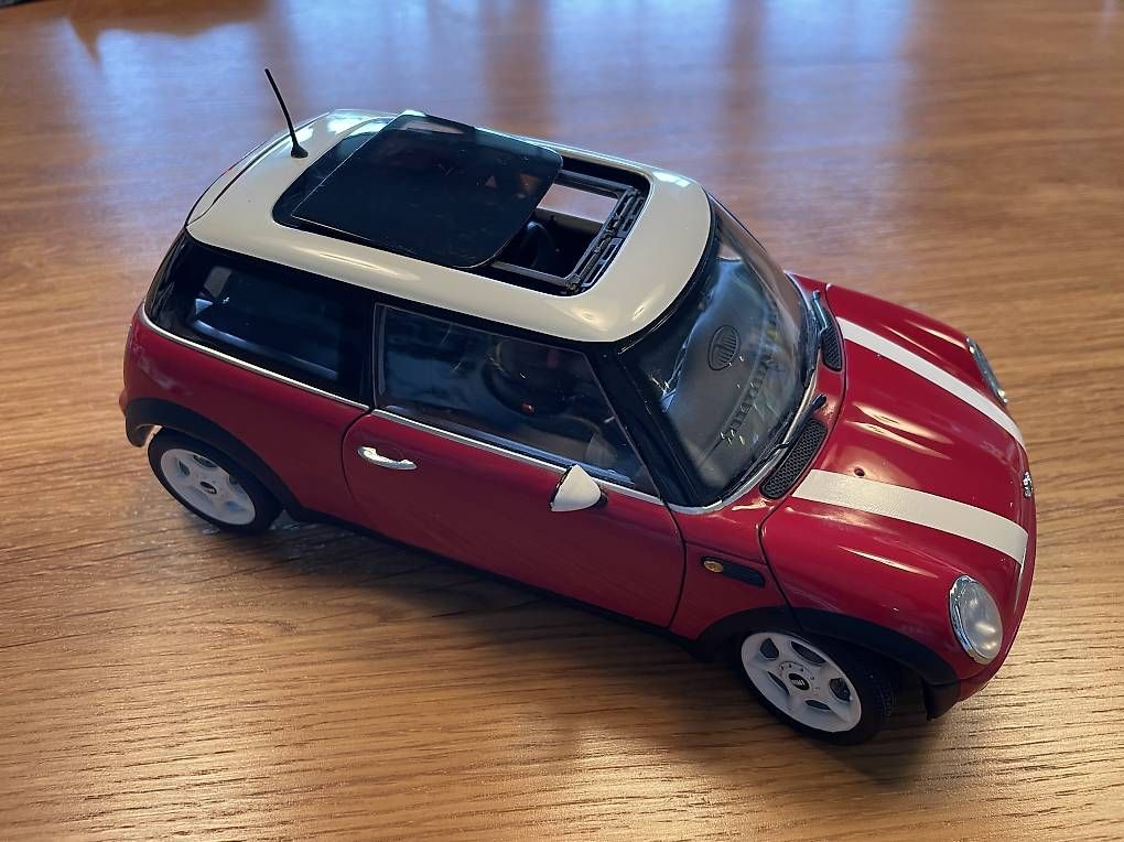 Kyosho Modellini d'auto: 1:18 KYOSHO Mini Cooper – Usato da Romanshorn venduto da Marc.P 1