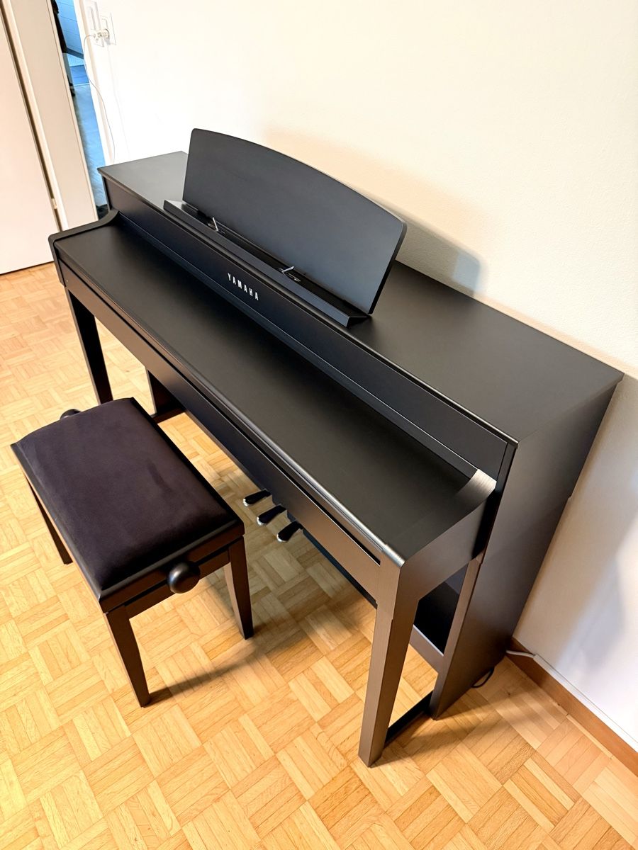 Yamaha Strumenti musicali: Yamaha CLP-575B Digital Piano – Nuovo (secondo la descrizione) da Kriens venduto da Genschi 1