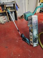 cisaille à gazon et arbuste