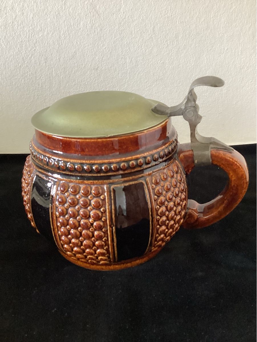 Verres: Bierkrug mit Deckel – D'occasion à Salenstein par Esprit57