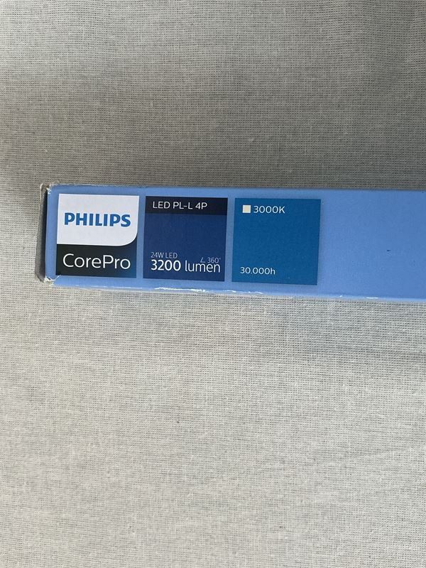 Philips Lampade: PHILIPS CorePro LED PL-L 4P LED - Lampe – Nuovo (secondo la descrizione) da Richterswil venduto da Restwert_Richterswil 9