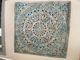 Grosses Mandala aus Holz
