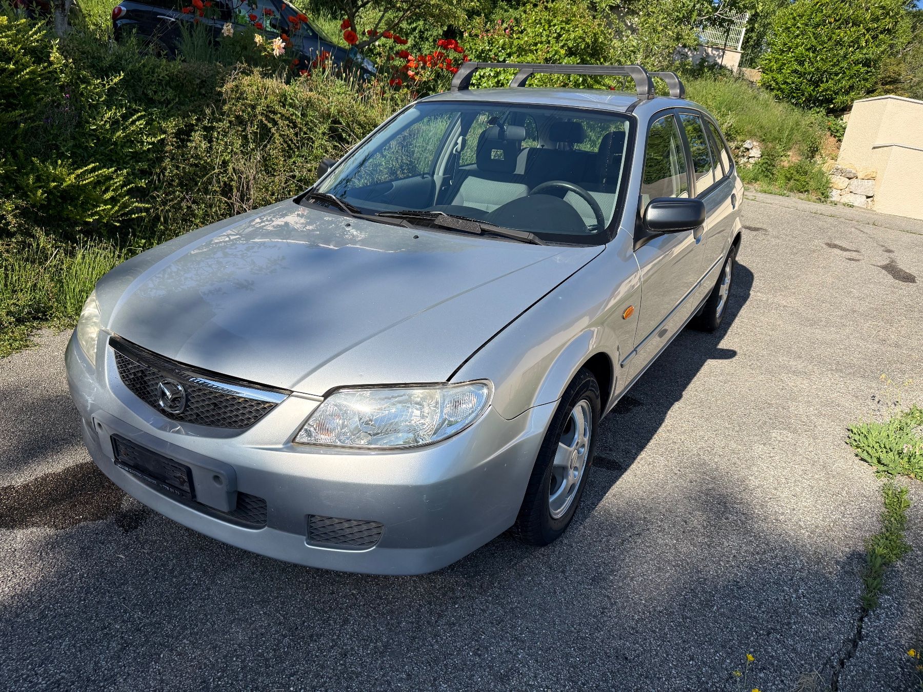 Mazda Autos: Mazda 323 1.6 – D'occasion à Gland par italspirit 1
