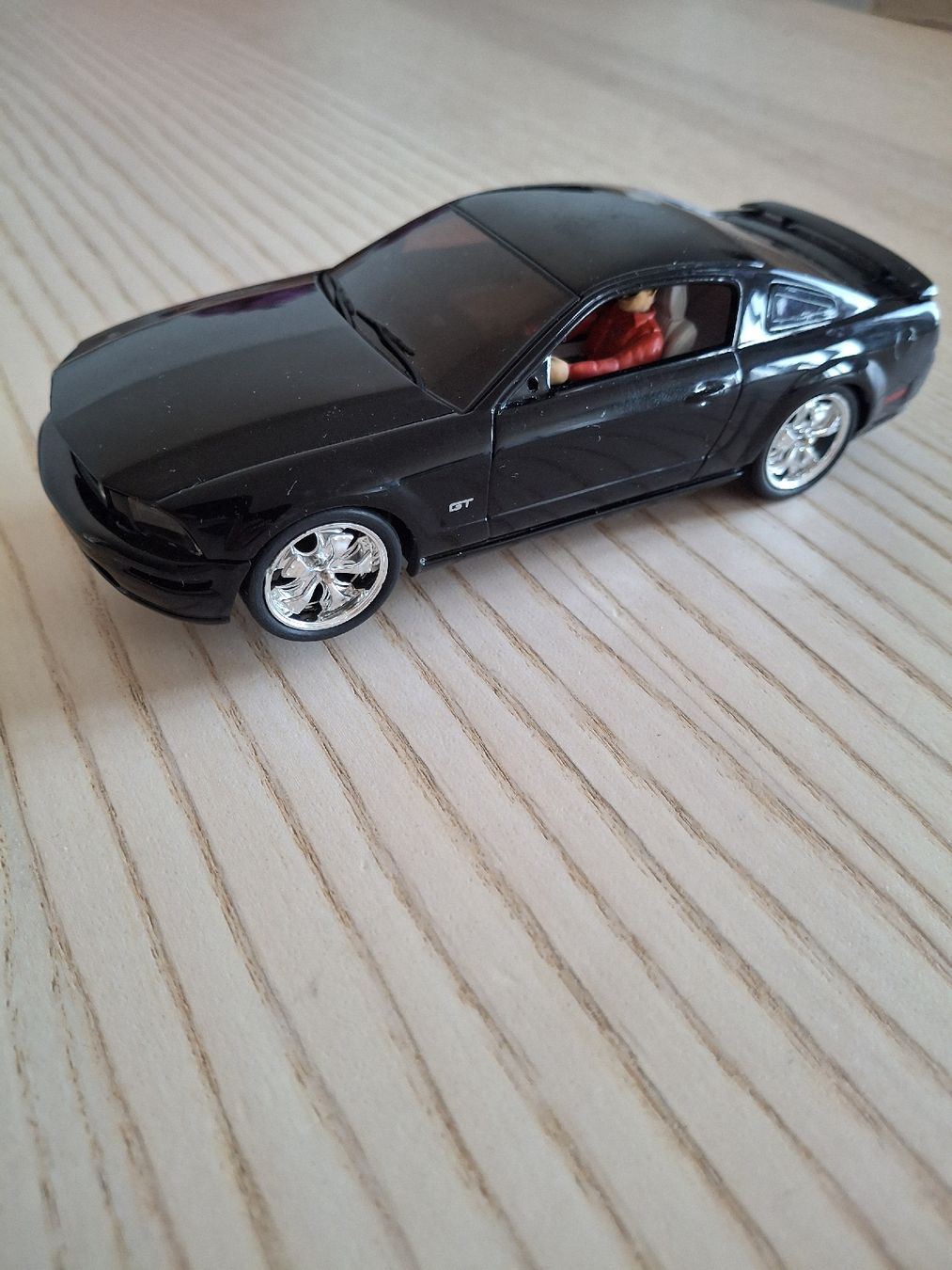 Carrera Modellini d'auto: Carrera Ford Mustang GT 2005 – Usato da Dietikon venduto da mbell24 6