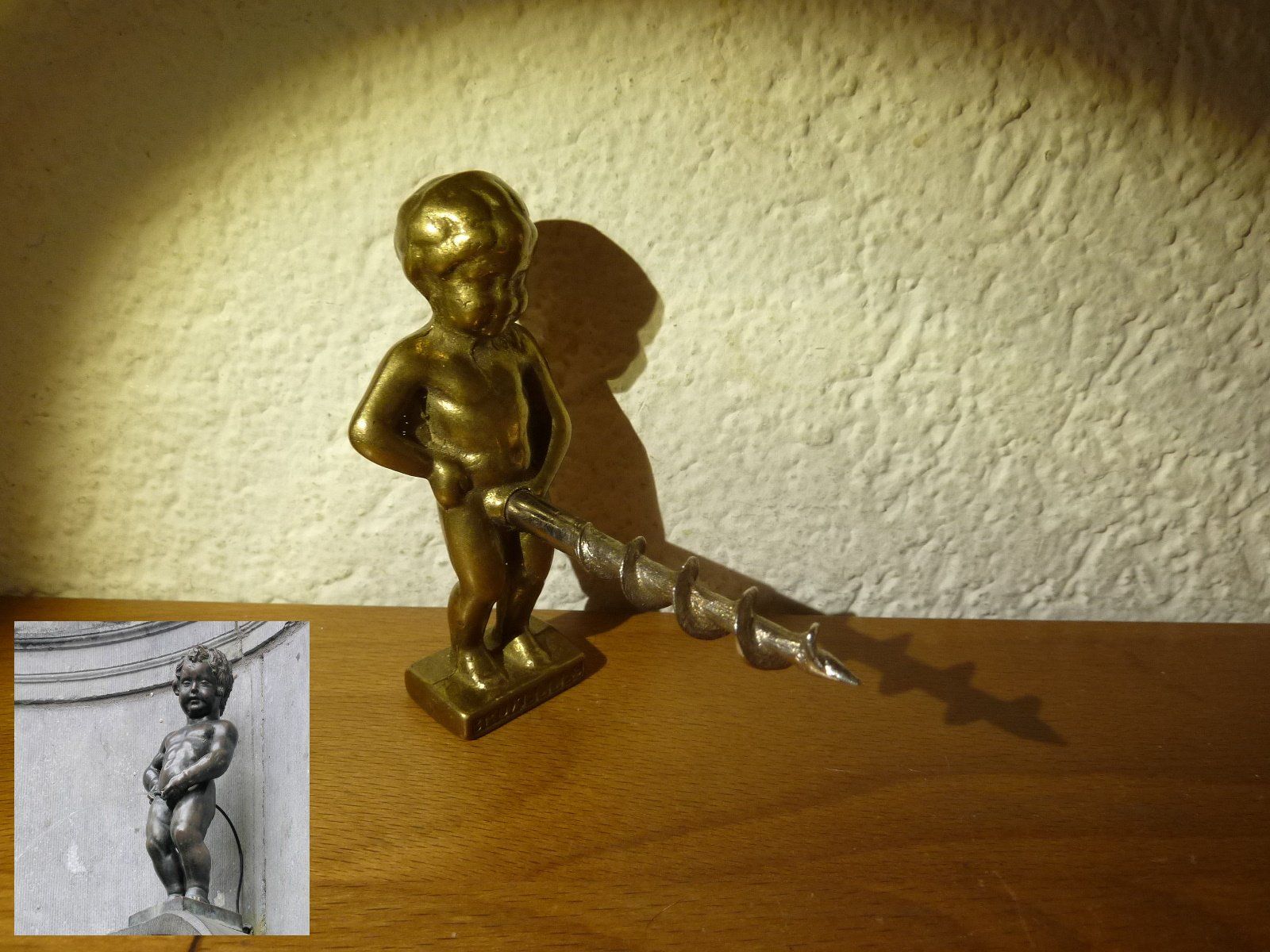 Flaschenöffner & -verschlüsse: Flaschenöffner Manneken PIS Bruxells Messing – Gebraucht aus Hochfelden von swissice