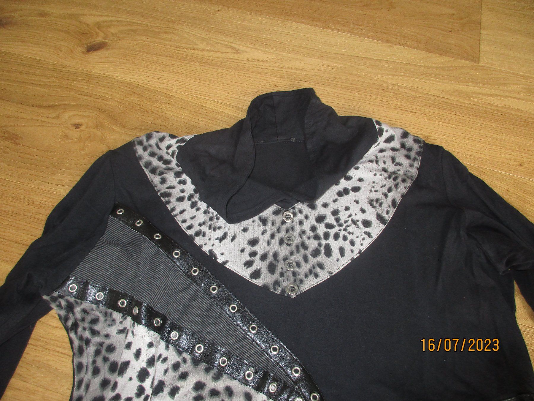 Maglioni & Felpe: Pullover wunderschön 40 – Usato da Ottenbach venduto da Claurin 4