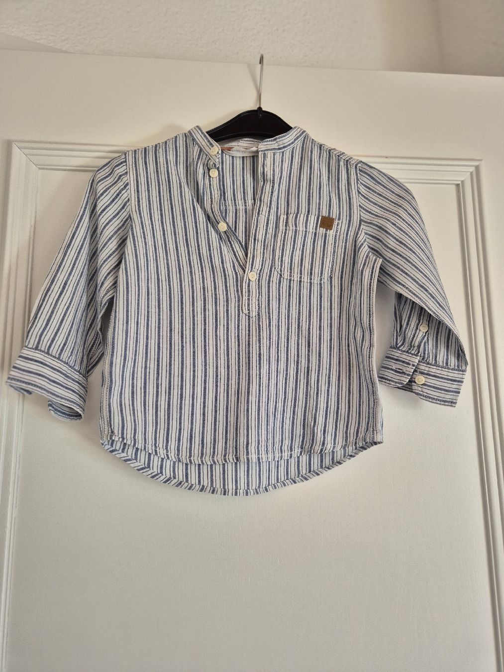 H&M Camicie, T-shirt & Polo: H&M Hemd Gr. 98, blau-weiss gestreift – Usato da Sax venduto da moooh