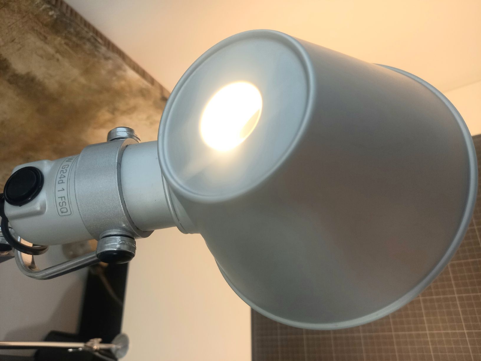 Artemide Lampade: Artemide Tolomeo tavolo – Nuovo (secondo la descrizione) da Minusio venduto da epp_cty9 7