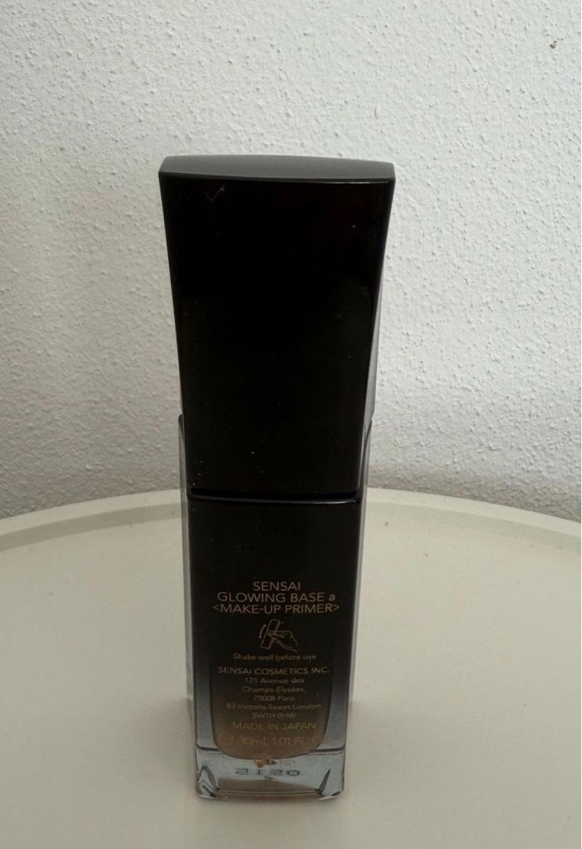 Sensai Make-up: Glowing Base Sensai – Neu (gemäss Beschreibung) aus Bern von Paramagurunathan 3