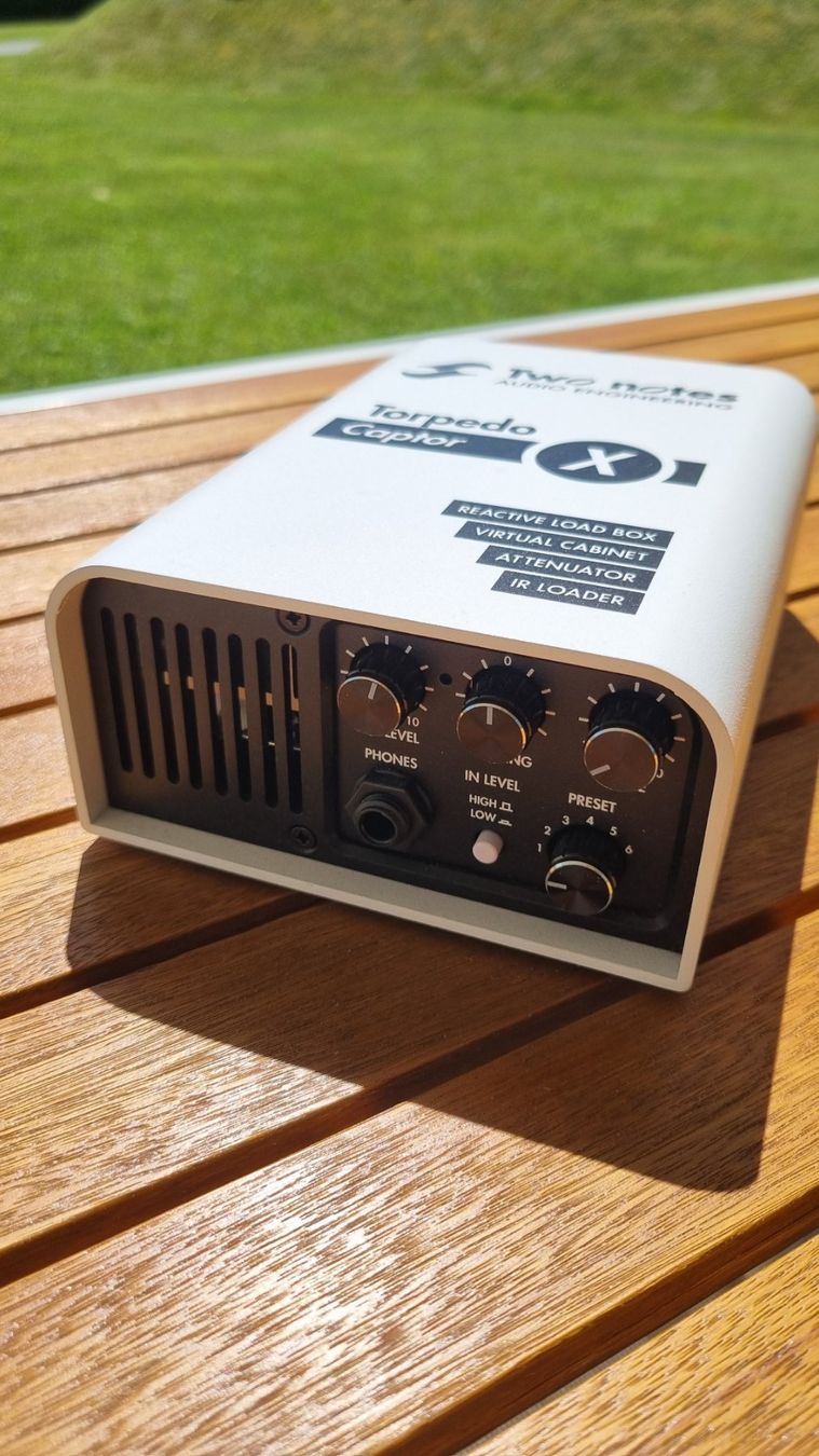 Instruments de musique: Two Notes - Torpedo Captor X 16 Ohm – D'occasion à Bulle par joesatchy 2