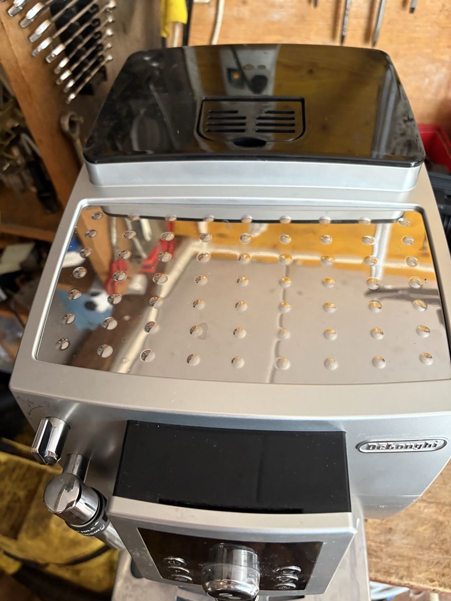 De'Longhi Kaffeemaschinen & Espressomaschinen: DeLonghi Manifica S – Gebraucht aus steffisburg von Fluehli3 1