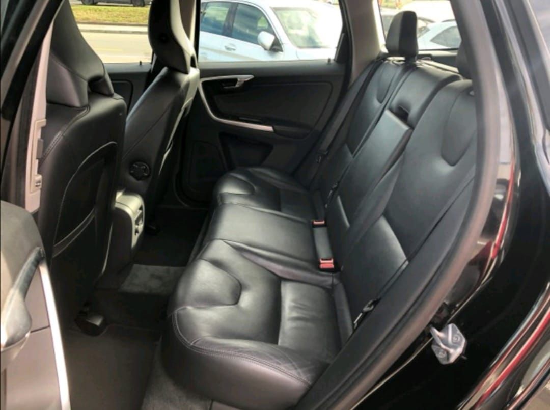 Volvo Automobili: Volvo XC60 D4 Husky edition – Usato da Genève venduto da gonfraytom 5