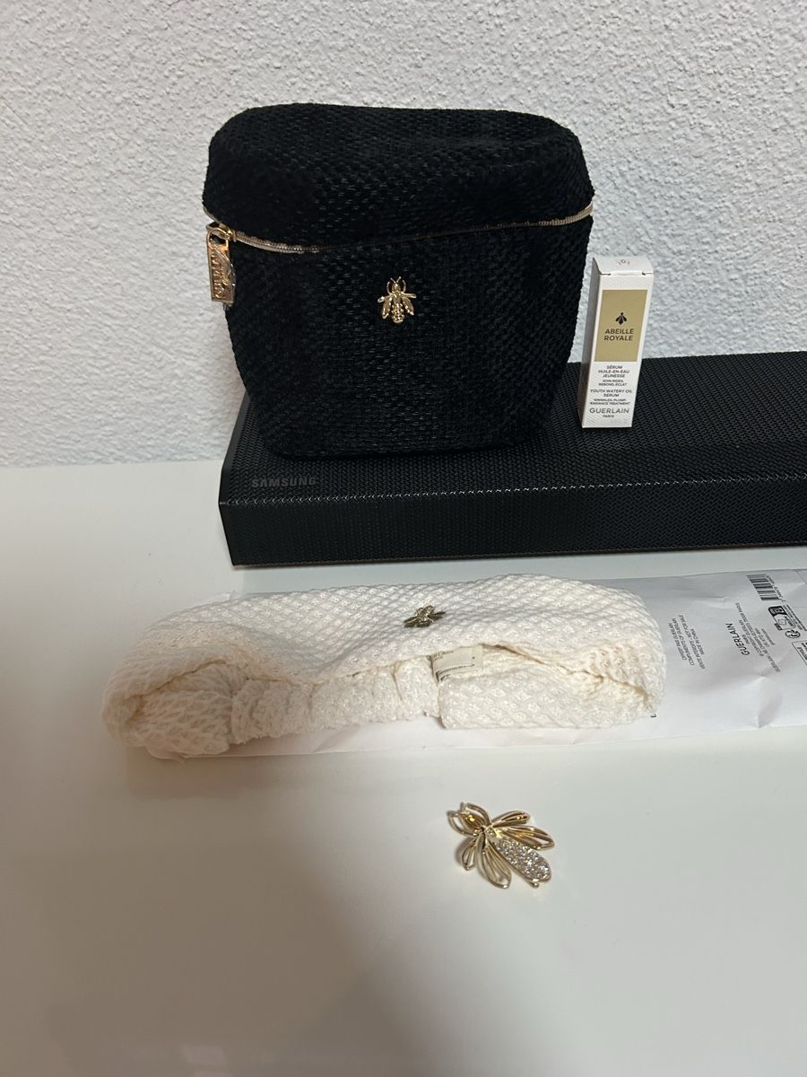 Guerlain Cura del viso: Guerlain Abeille Royale Set, Neu ! – Nuovo e nell'imballaggio originale da Zürich venduto da Nutla 7