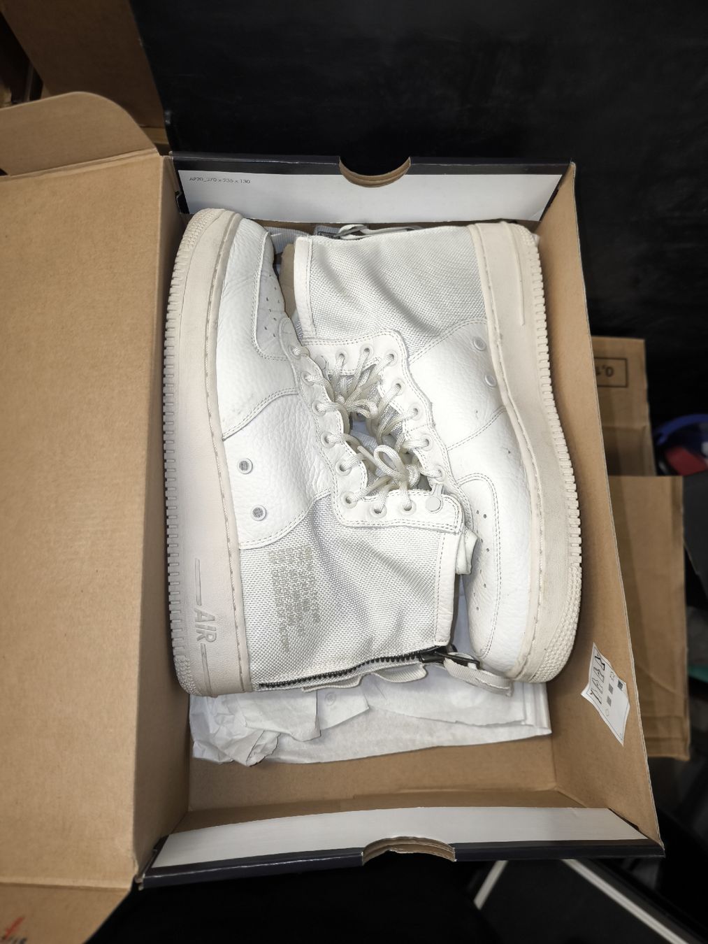 Herrenschuhe: Nike SF Air Force 1 Mid  Size US 11 – Gebraucht aus Zürich von l.to 2