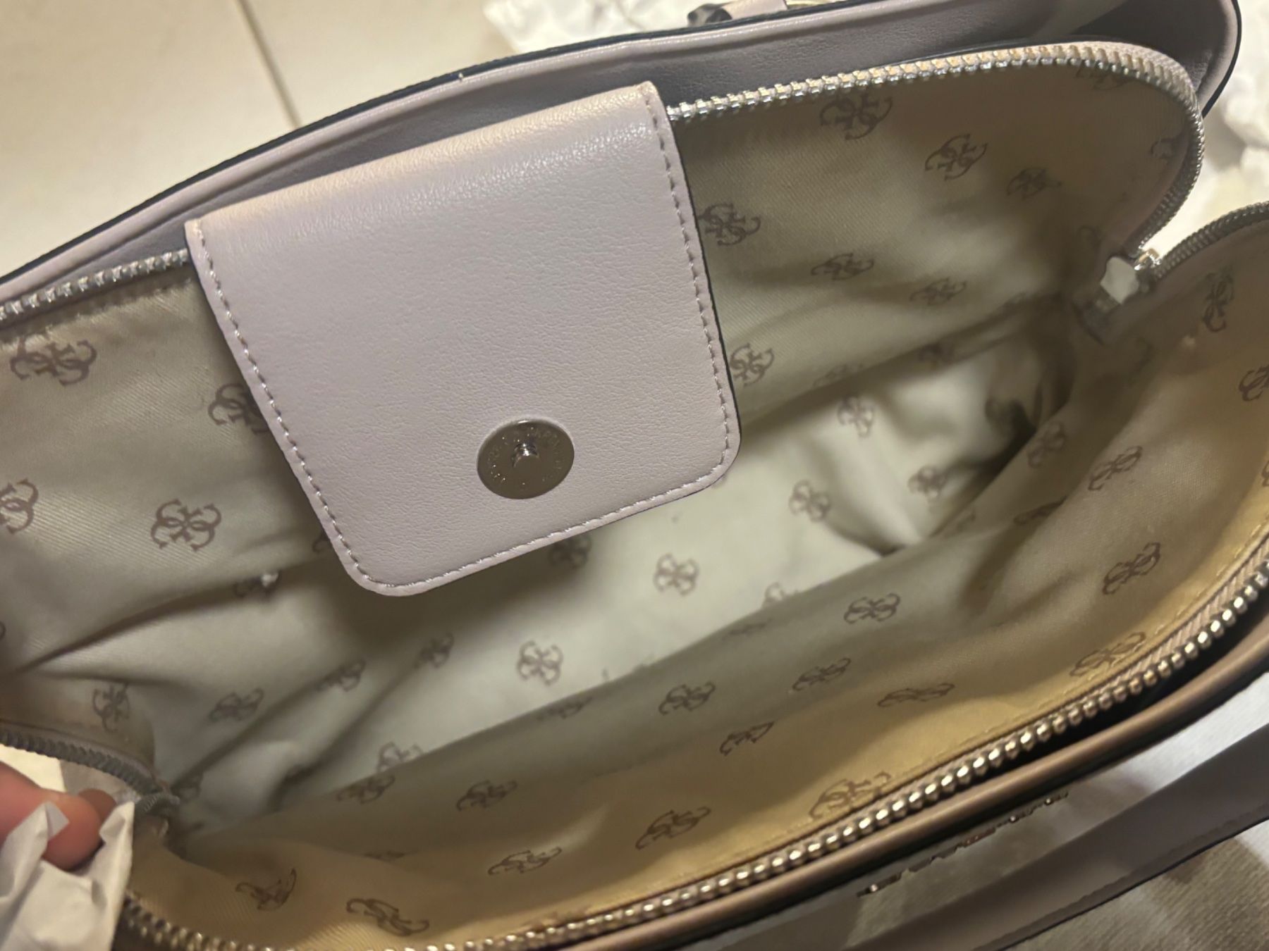 Guess Taschen für Damen: GUESS Tasche – Neu (gemäss Beschreibung) aus Steinen von FIN 9