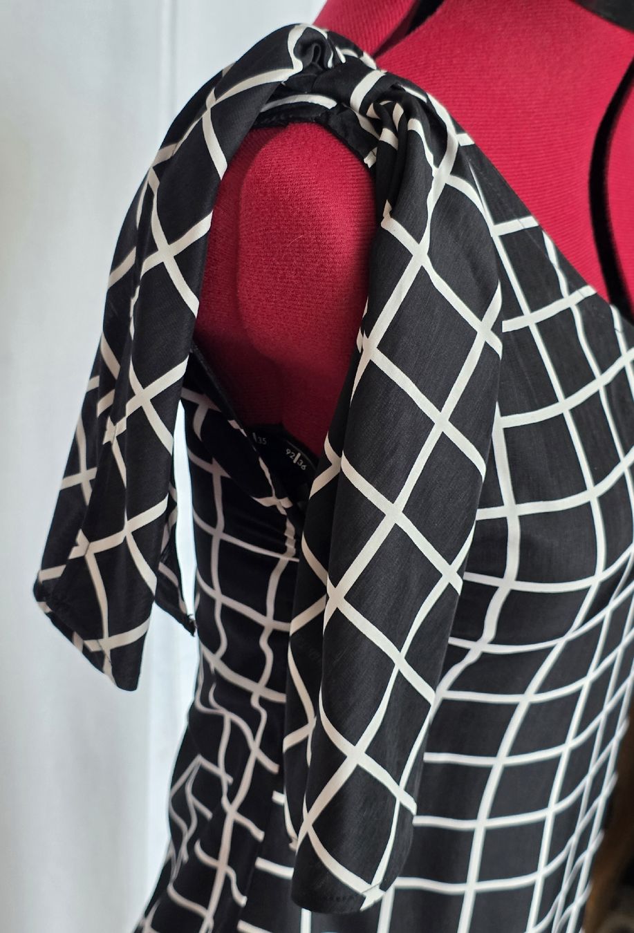 Vestiti: Kleid-Cliona – Nuovo (secondo la descrizione) da Pfäffikon SZ venduto da hrs_k2tn 2