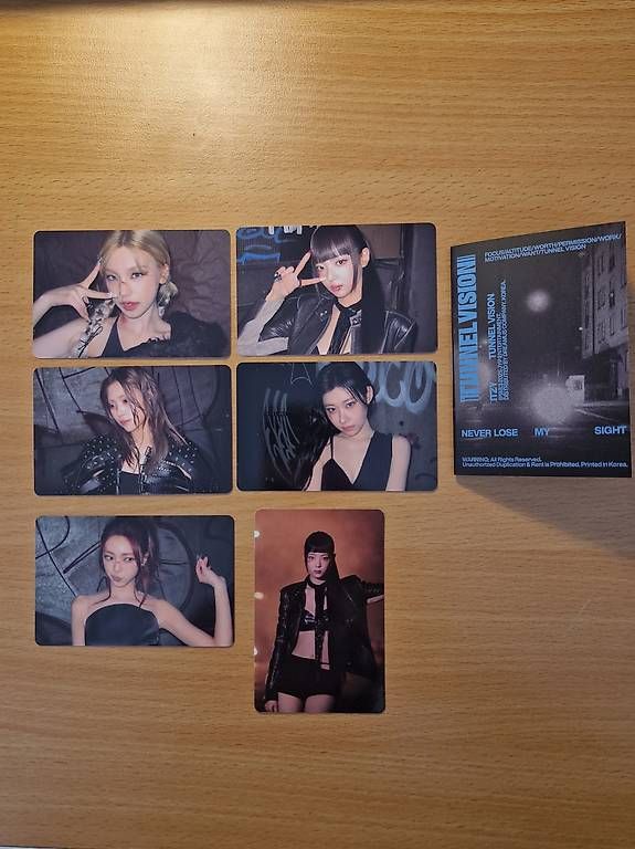 Carte collezionabili: Itzy Pocaalbum B Version Tunnel Vision – Usato da Erlinsbach venduto da car_tz9m
