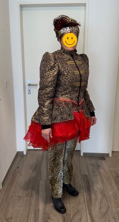 Damen Kostüm Grösse 38/40 Körpergrösse 165