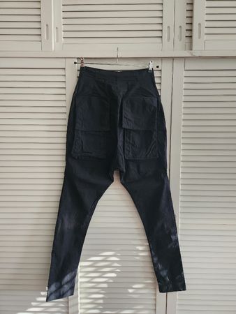 Rundholz Dip magnifique pantalon noir. Taille XS.
