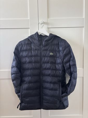 Lacoste Daunenjacke mit Kapuze dunkelblau neuwertig
